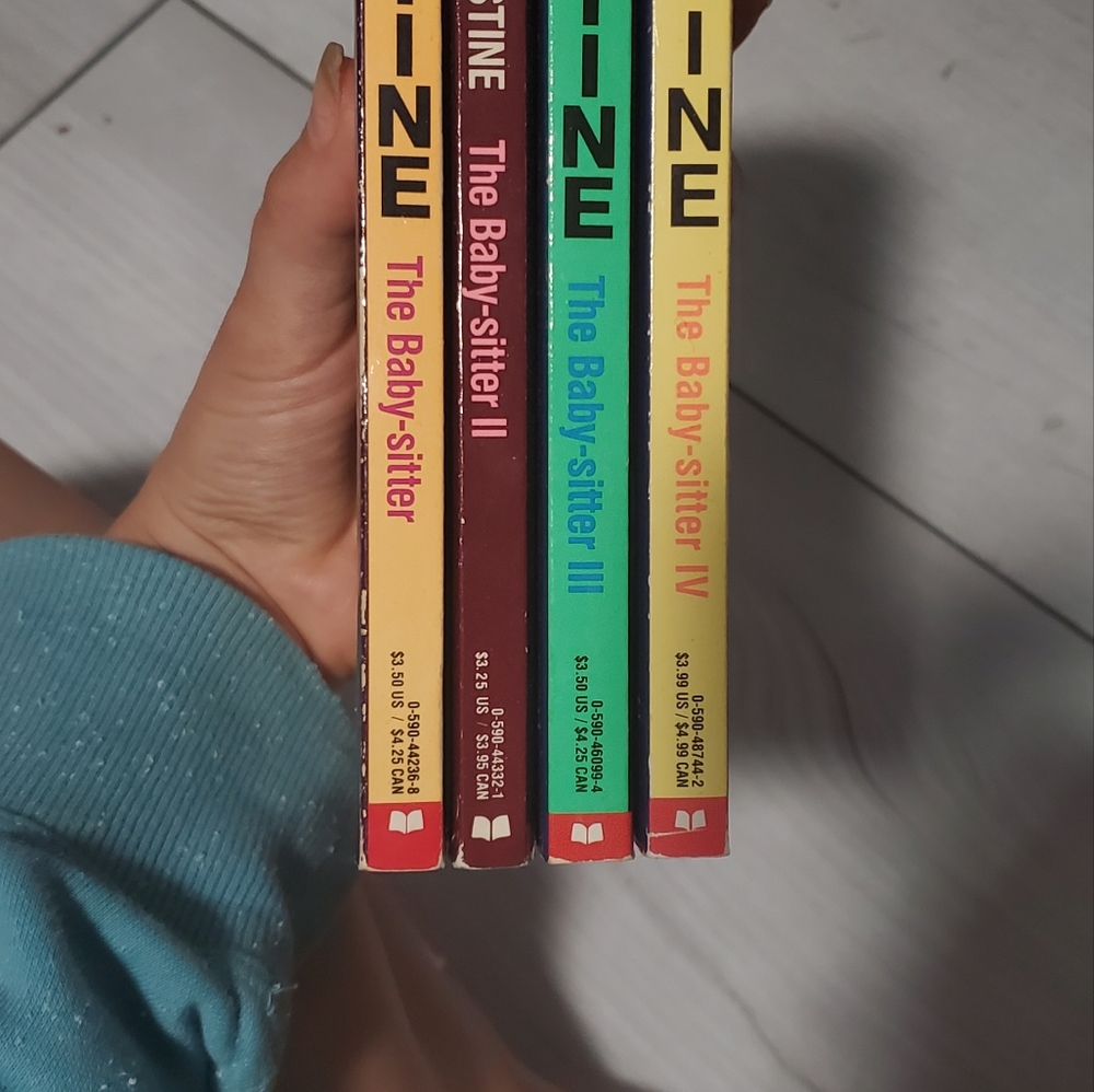 The Babysitter by r.l. Stine complete set!